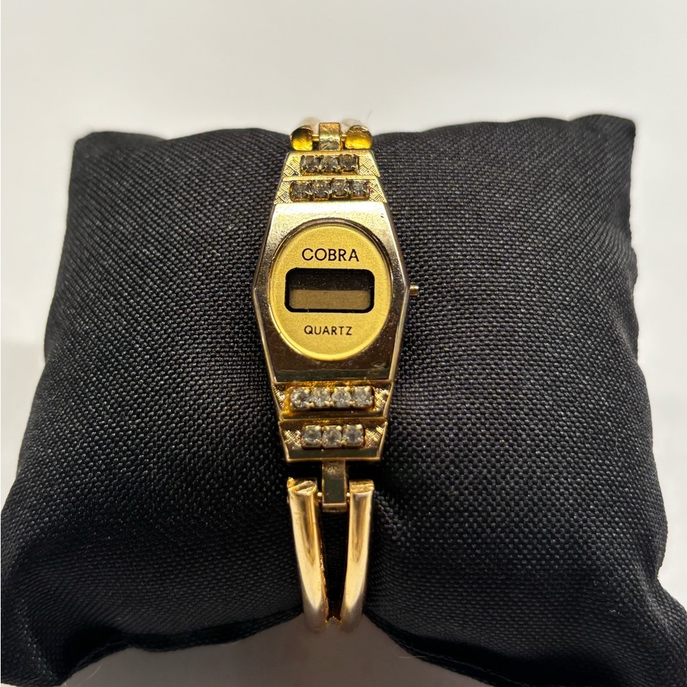 VINTAGE Quartz digital Golden Wristwatch Bangle Bracelet 2” Diameter